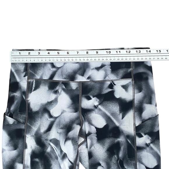 Lululemon Speed Up Alpine Blush Blossom 21" Cropped Leggings SZ 8 - Picture 9 of 13